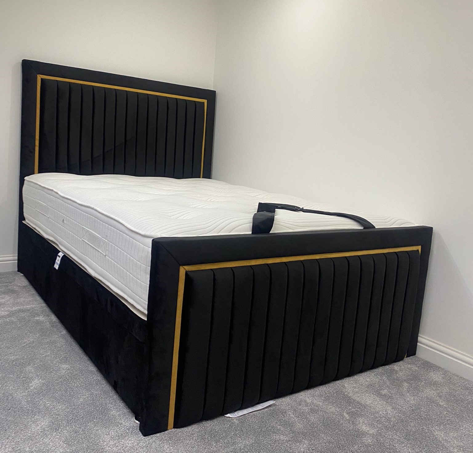 endlift-Ottoman.jpeg Shipley Divan Ottoman - Image 1
